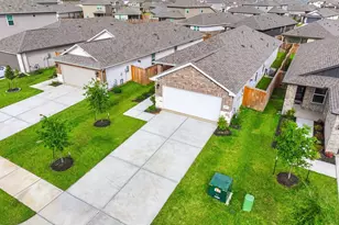 16977 Juniper Blossom Bnd, Conroe, TX 77302 - Photo 3