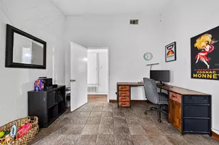 9550 Fairdale Ln, Houston, TX 77063 - Photo 9