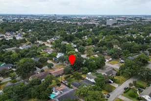 9550 Fairdale Ln, Houston, TX 77063 - Photo 35