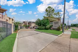 10101 S Gessner Rd, Houston, TX 77071 - Photo 27