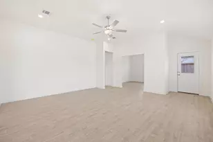 1135 Santee Ct, Rosharon, TX 77583 - Photo 7