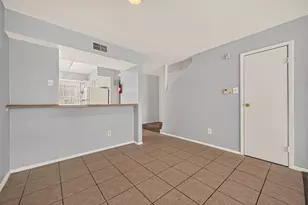 12656 Windsor Village Dr, Houston, TX 77071 - Photo 9