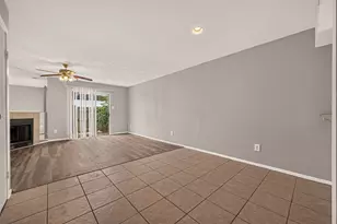12656 Windsor Village Dr, Houston, TX 77071 - Photo 7