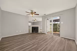12656 Windsor Village Dr, Houston, TX 77071 - Photo 11