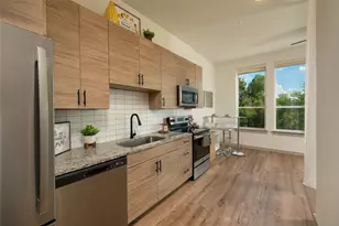 1107 Shepherd Dr, Houston, TX 77007 - Photo 3