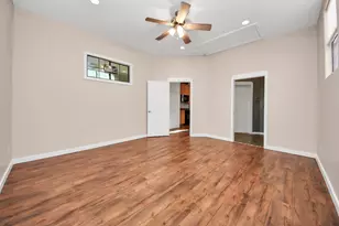 832 W 27th St, Houston, TX 77008 - Photo 21