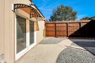 832 W 27th St, Houston, TX 77008 - Photo 39