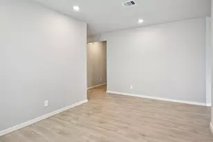 6436 Green Clover Ln, Pearland, TX 77584 - Photo 17