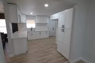 5126 Kingsbury St, Houston, TX 77021 - Photo 9