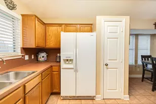 1187 Thomas Dr, Angleton, TX 77515 - Photo 13