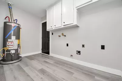 7822 Maple Tree Drive, Houston, TX 77088 - Photo 19