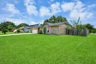 8402 Church Light Ln, Houston, TX 77064 - Photo 3