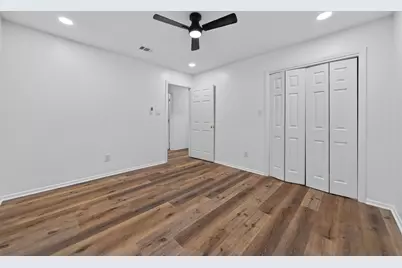 310 Nasturtium Street, Lake Jackson, TX 77566 - Photo 17