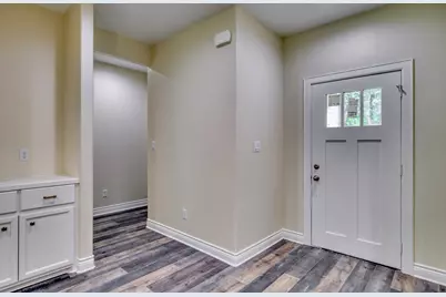 1112 Holly Springs, Huntsville, TX 77320 - Photo 5