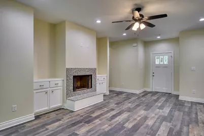 1112 Holly Springs, Huntsville, TX 77320 - Photo 7