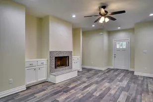 1112 Holly Springs, Huntsville, TX 77320 - Photo 7
