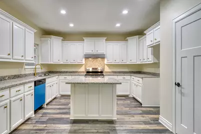 1112 Holly Springs, Huntsville, TX 77320 - Photo 9