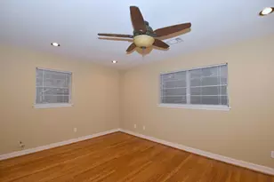 10402 Chatterton Dr, Houston, TX 77043 - Photo 19