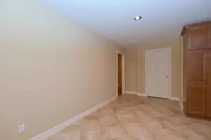 10402 Chatterton Dr, Houston, TX 77043 - Photo 17