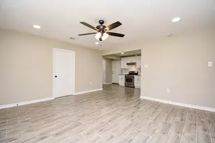 5433 Chennault Rd, Houston, TX 77033 - Photo 7