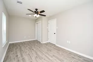 5433 Chennault Rd, Houston, TX 77033 - Photo 23