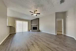 10542 Waving Fields Dr, Houston, TX 77064 - Photo 3