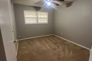 1325 Northbrook Dr, Angleton, TX 77515 - Photo 5