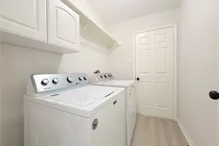 10707 Overton Cir, Houston, TX 77065 - Photo 39
