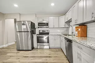 7346 Okinawa Rd, Houston, TX 77033 - Photo 5