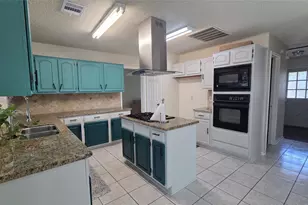 15006 Delbarton Dr, Houston, TX 77083 - Photo 9