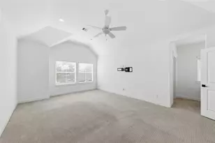 819 W 19th St, Houston, TX 77008 - Photo 31