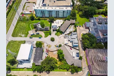 6 Briar Dale Court, Houston, TX 77027 - Photo 17