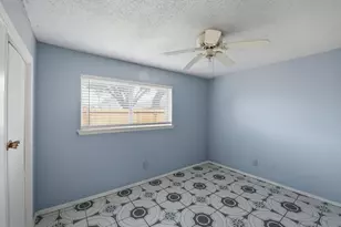 3340 Burke Rd, Pasadena, TX 77504 - Photo 17