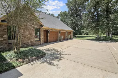 10682 Commonwealth Drive, Iola, TX 77861 - Photo 43