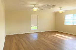 803 Dogwood St, Katy, TX 77493 - Photo 5