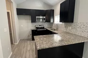 833 Omeara, Montgomery, TX 77316 - Photo 5