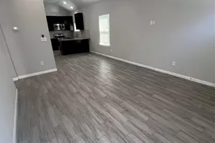 833 Omeara, Montgomery, TX 77316 - Photo 3