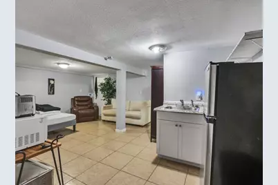 5019 Avenue M 1/2, Galveston, TX 77551 - Photo 27