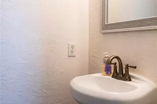 3807 Gardenia Bend Dr, Houston, TX 77053 - Photo 7