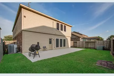 8215 Oat Meadow Trail, Houston, TX 77049 - Photo 41