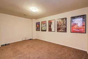 8215 Oat Meadow Trail, Houston, TX 77049 - Photo 31