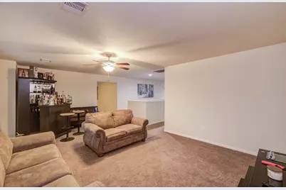 8215 Oat Meadow Trail, Houston, TX 77049 - Photo 35