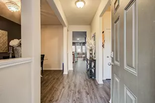 8215 Oat Meadow Trail, Houston, TX 77049 - Photo 5