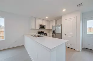 719 719 Falling Cave Dr, Willis, TX 77378 - Photo 9