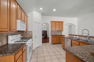 6410 Pinewood Court, Katy, TX 77493 - Photo 11