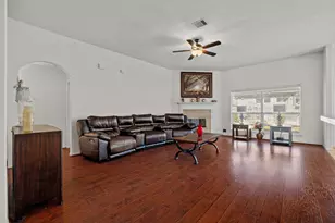 6410 Pinewood Court, Katy, TX 77493 - Photo 7