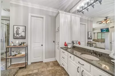 22114 E Meadowhurst Circle E, Tomball, TX 77377 - Photo 23