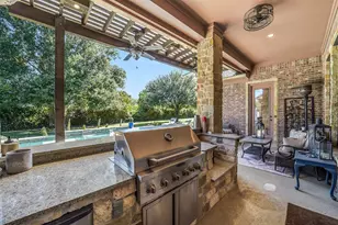 22114 E Meadowhurst Circle E, Tomball, TX 77377 - Photo 37