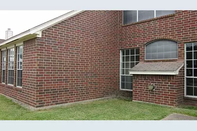 3715 Mission Valley Drive, Missouri City, TX 77459 - Photo 3