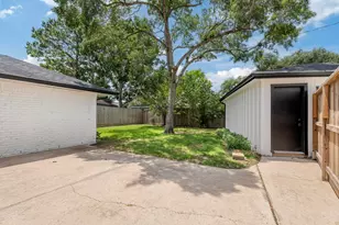 9410 Albury Dr, Houston, TX 77096 - Photo 15